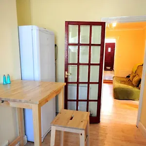  Apartment East End Garden Flat